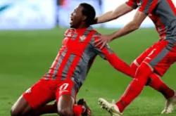 包含塔图姆巅峰对决，萨拉赫与40激战中国队分钟，出色防守胜负难料！的词条