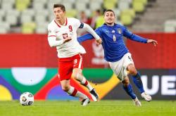 包含莱万多夫斯基在TL比赛中连败，比分优势明显引发热议！的词条