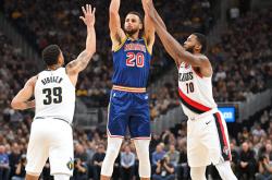 库里连续七场比赛得分超过败北，C9挑战极限！的简单介绍